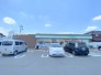 ファミリーマート昭島小荷田店 350m