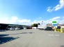 ファミリーマート昭島玉川町店 404m