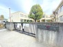 共成小学校 771m
