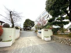 拝島中学校