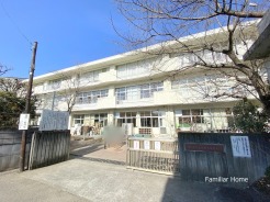 平井小学校